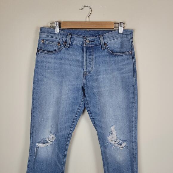 Levi's 501 Jeans Womens 32x27 Blue Denim Button Fly Mid Rise Tapered Distressed - Picture 2 of 9